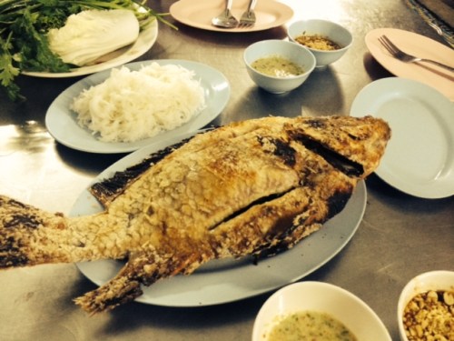 Mieng pla pow at Racha Mieng Pla Pow Jay Goong