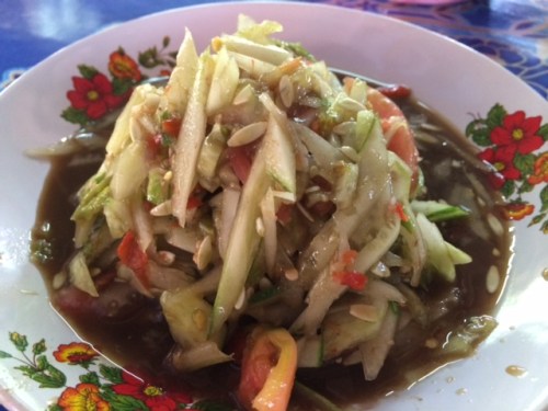 Cucumber som tum at a roadside stall
